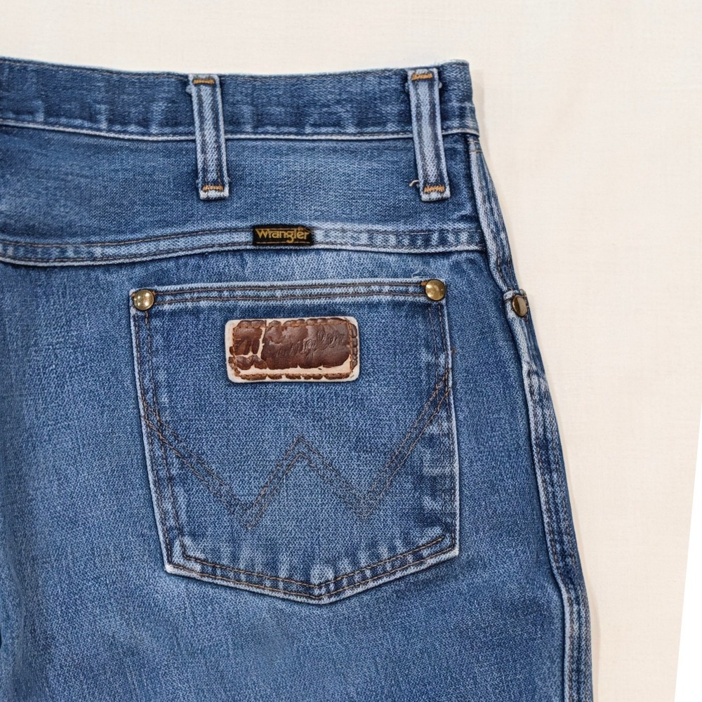Vintage Wrangler Cowboy Cut Straight Leg Jeans Medium Wash Blue Denim 35x29